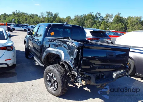 2020 Toyota Tacoma Trd Off-Road z USA, uszkodzony, nr VIN 5TFCZ5AN9LX217410